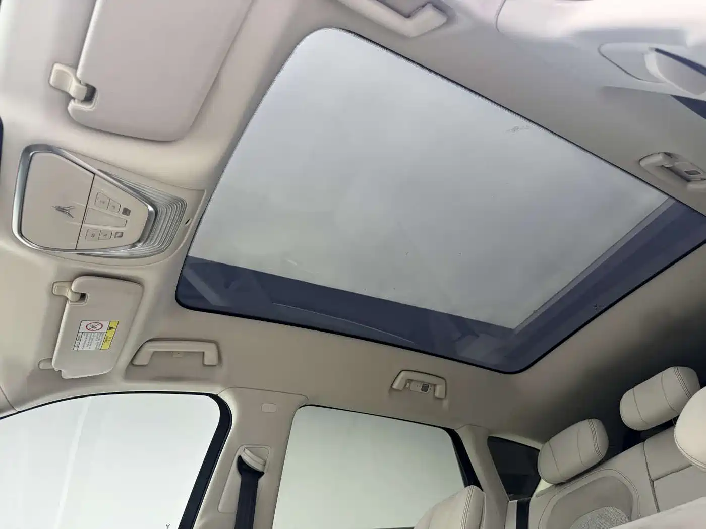 Voyah Auto VOYAH FREE 2021 AWD Standard Range Extender Exclusive Luxury Package фото 11