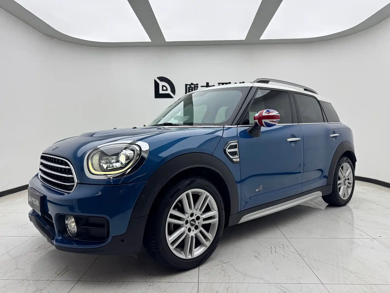 صورة 1 - MINI COUNTRYMAN