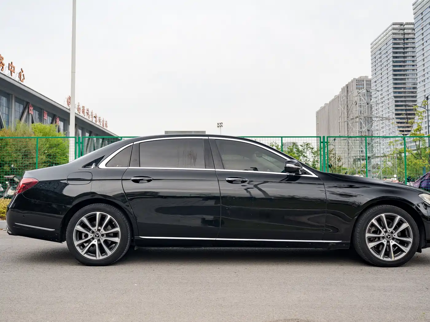 Mercedes-Benz E-Class 2019 E 260 L фото 4
