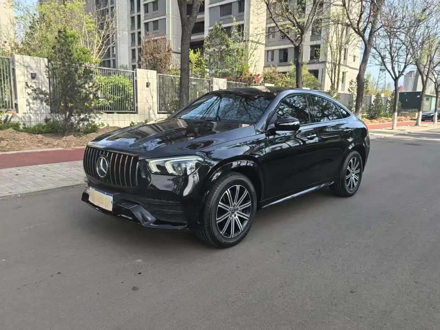 Mercedes-Benz GLE Coupe 2020 GLE 350 4MATIC Coupe SUV Luxury фото 2