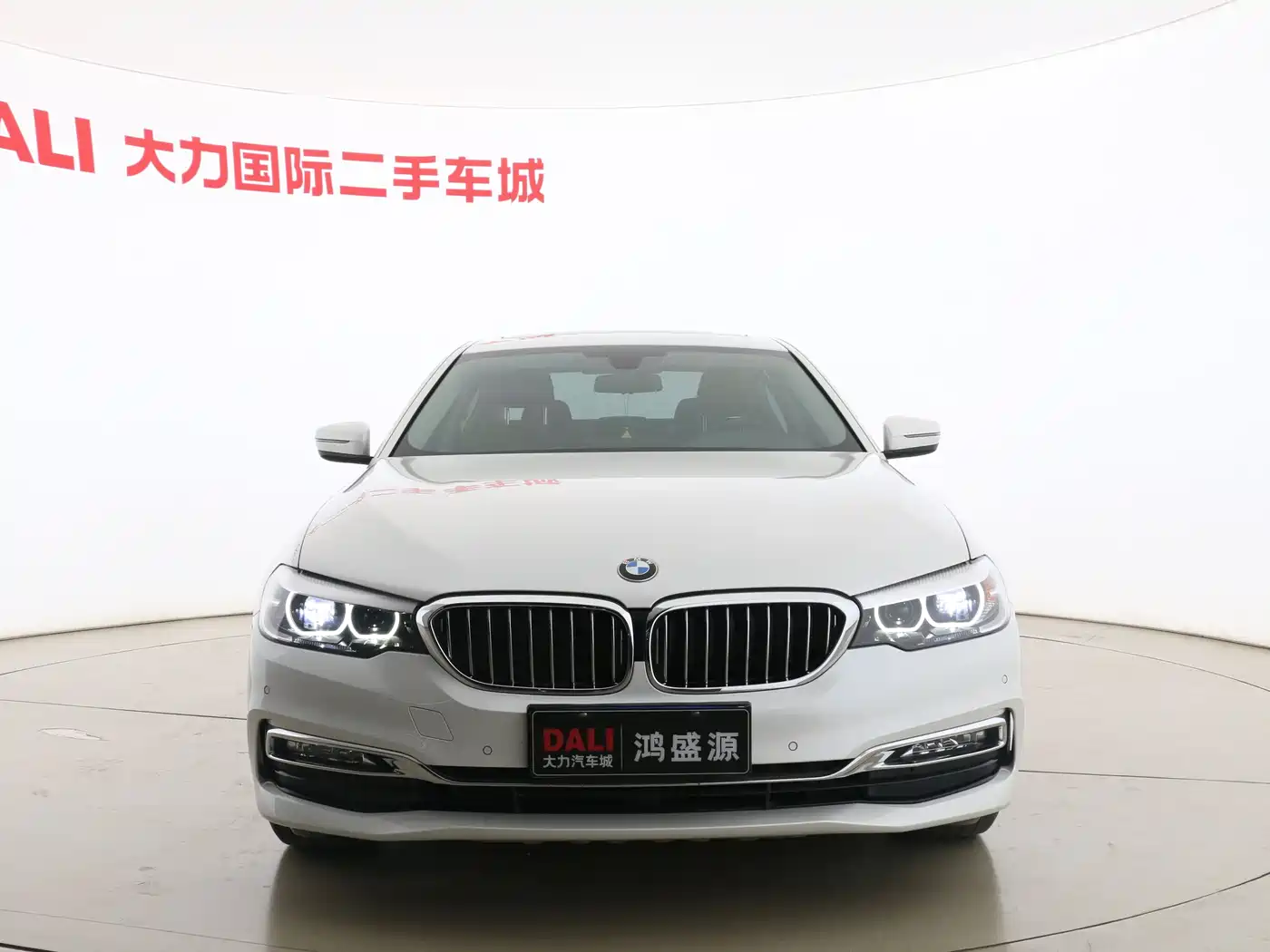 BMW 5 Series 2018 525Li Luxury Package фото 4