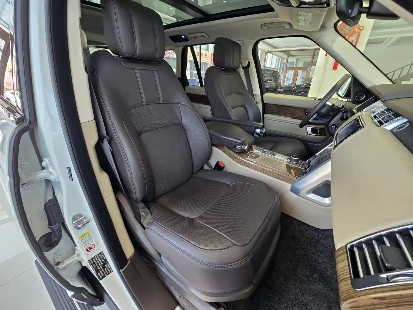 Land Rover Range Rover 2019 3.0 SCV6 Heritage Edition фото 14