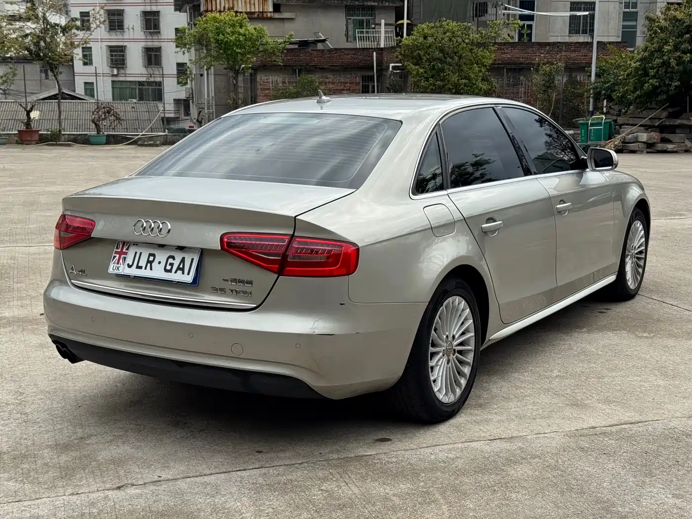 Audi A4L 2015 35 TFSI Auto Standard фото 9