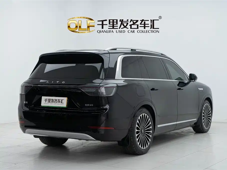 AITO Wenjie AITO M9 2024 Model Extended Range Ultra Edition 52kWh 5-Seater фото 4