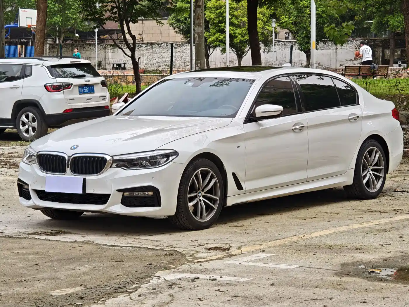 BMW 5 Series 2018 525Li M Sport Package