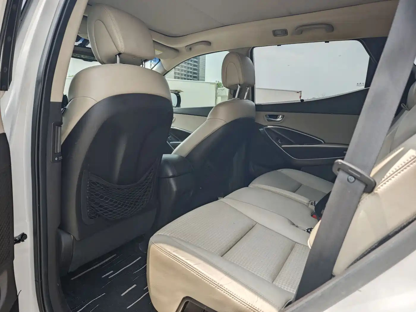 Hyundai Santa Fe 2013 Model 2.4L Automatic 4WD Smart фото 5