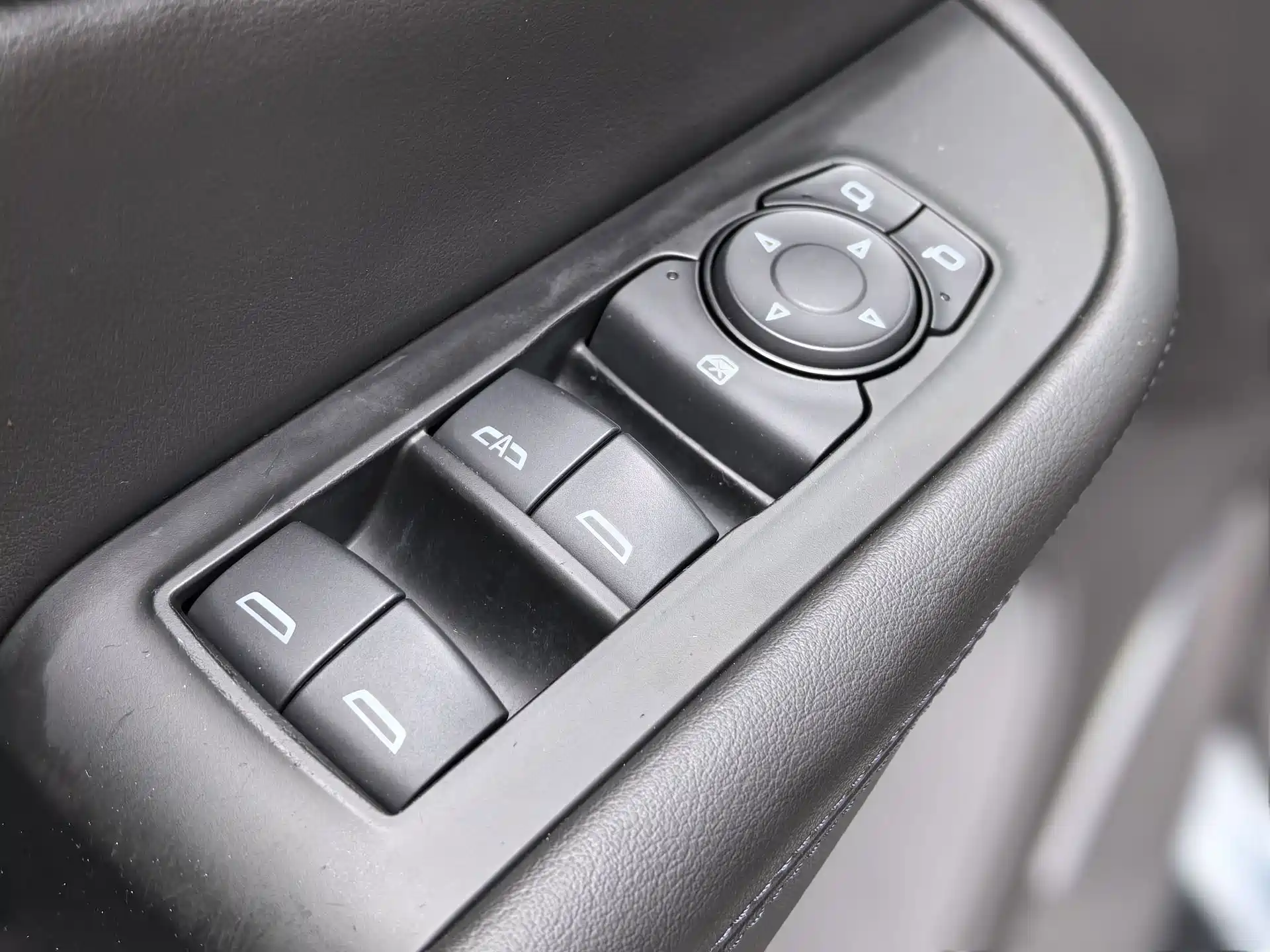 Photo 10 - Buick Enclave