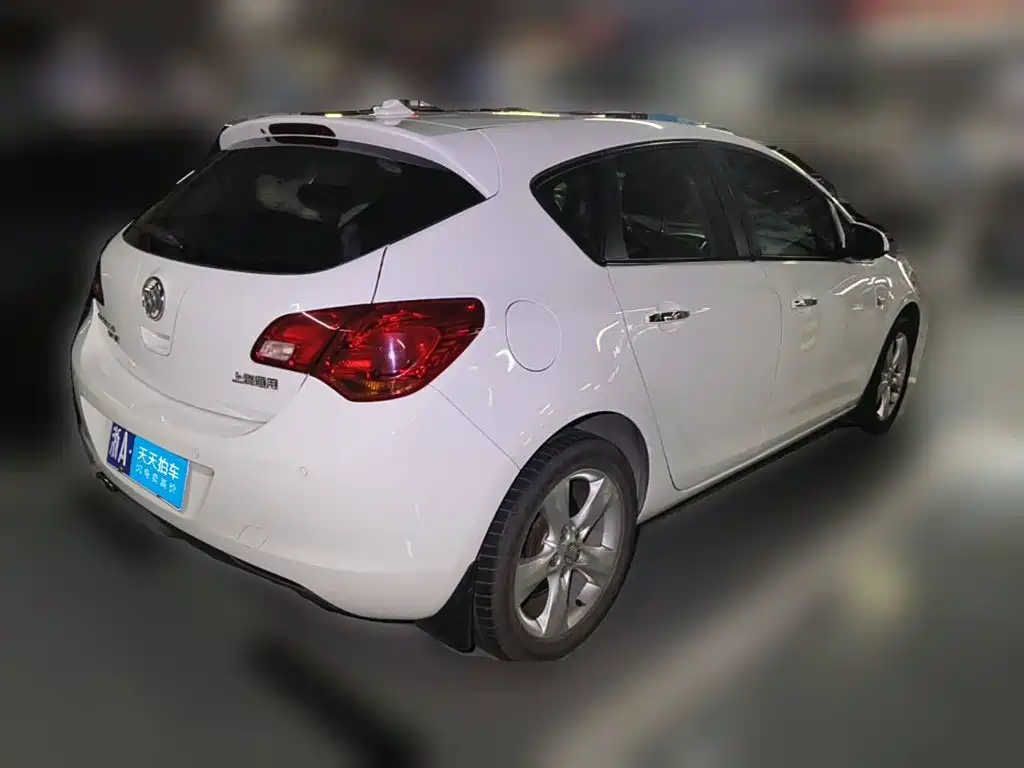 Фото 2 - Buick Excelle
