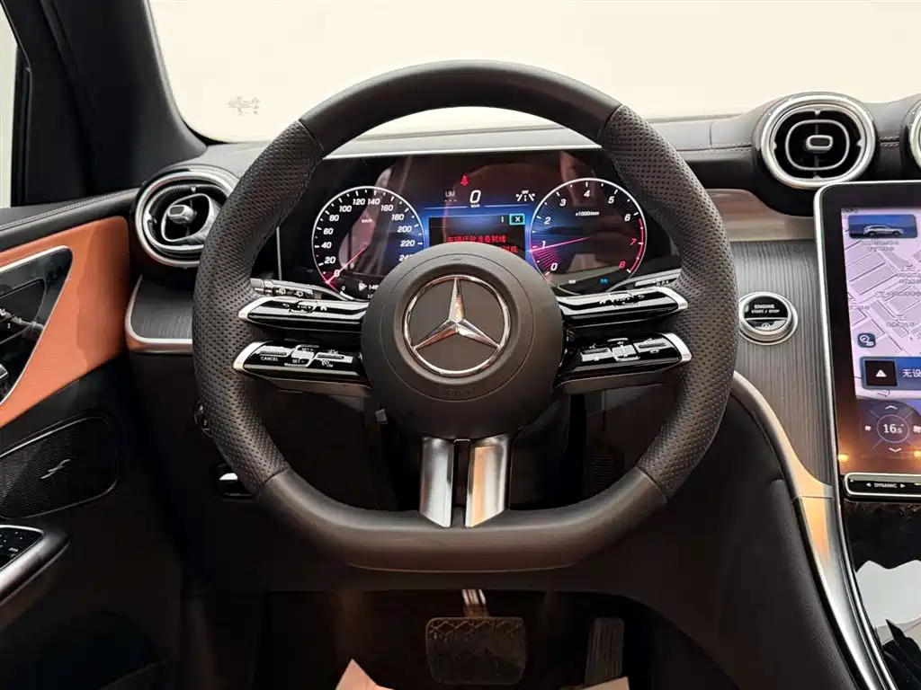 Mercedes-Benz GLC 2024 GLC 260 L 4MATIC Luxury 5-seater фото 27