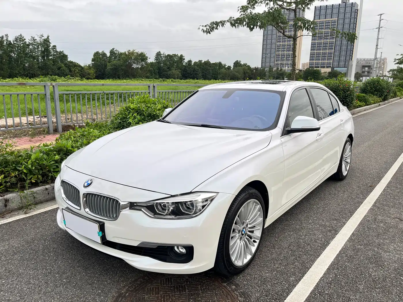 BMW 3 Series 2018 320Li Fashion Style