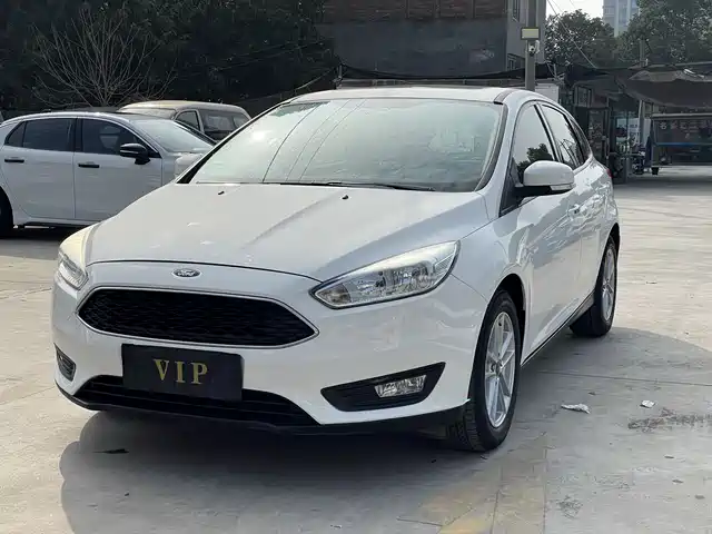 FORD FOX