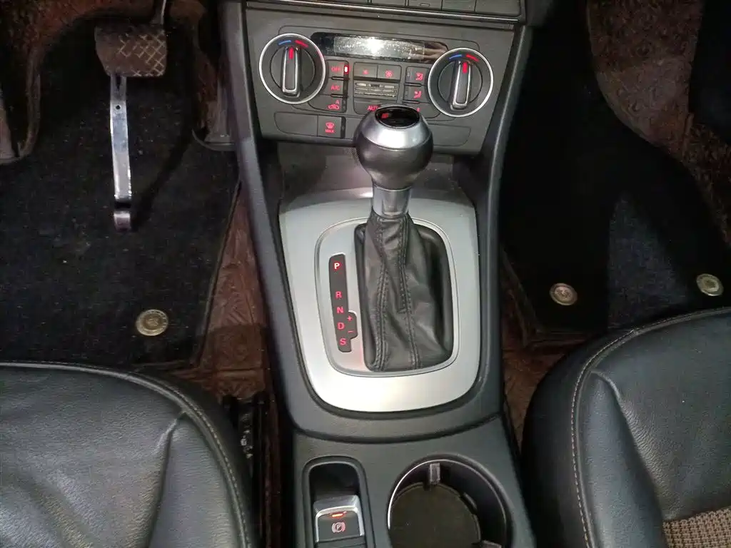 Audi Q3 2016 35 TFSI Fashion фото 10