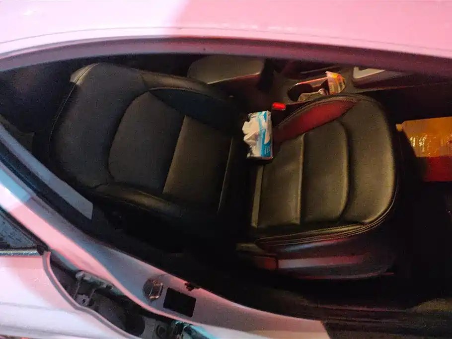Hyundai Elantra 2016 Model 1.6L Automatic Smart Elite фото 8