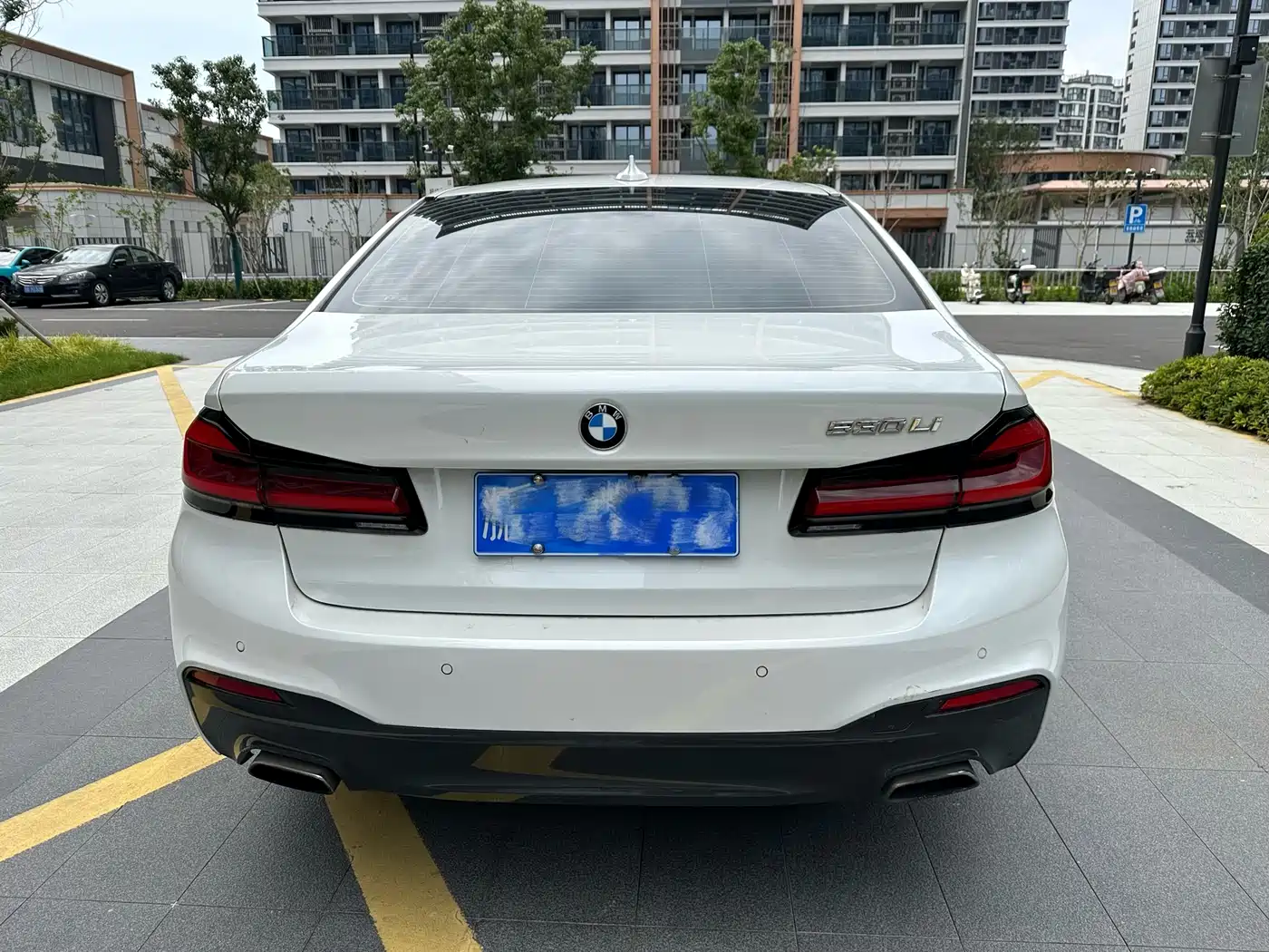 BMW 5 Series 2020 530Li Exclusive M Sport Package фото 11