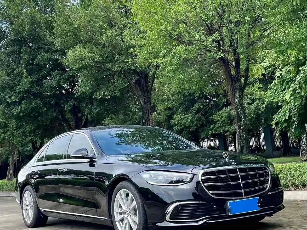 Mercedes-Benz S-Class 2024 S 400 L Business Edition фото 3