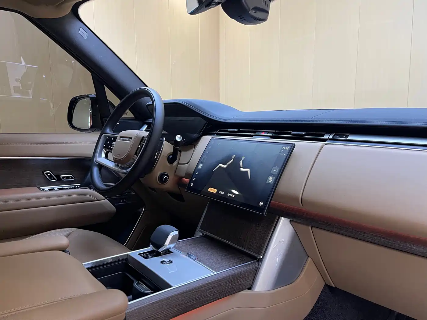 Land Rover Range Rover 2025 2025 3.0 L6 400PS Flourishing Era Extended Wheelbase