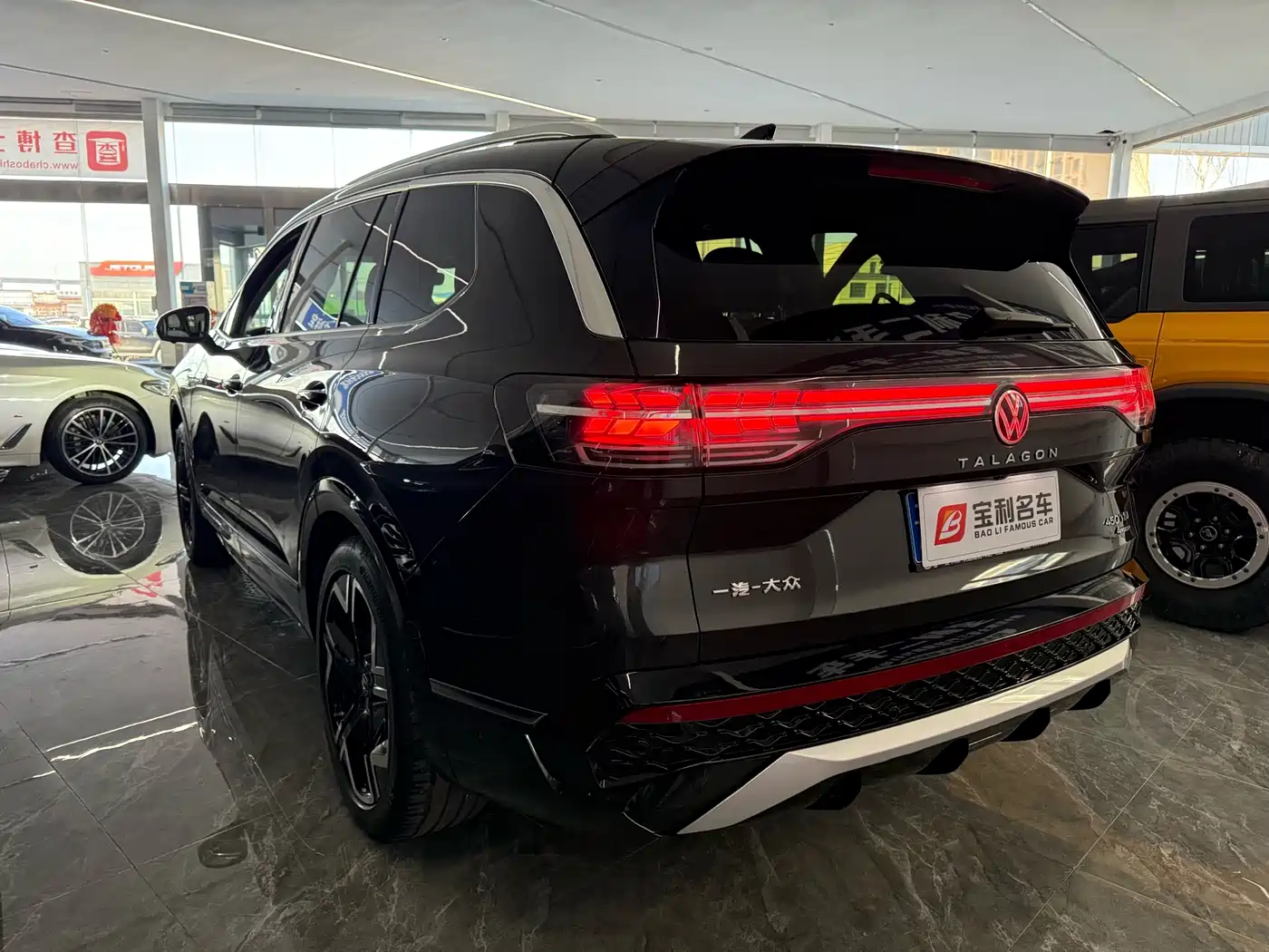 Volkswagen Talagon 2025 450TSI R-Line 6-Seater фото 6