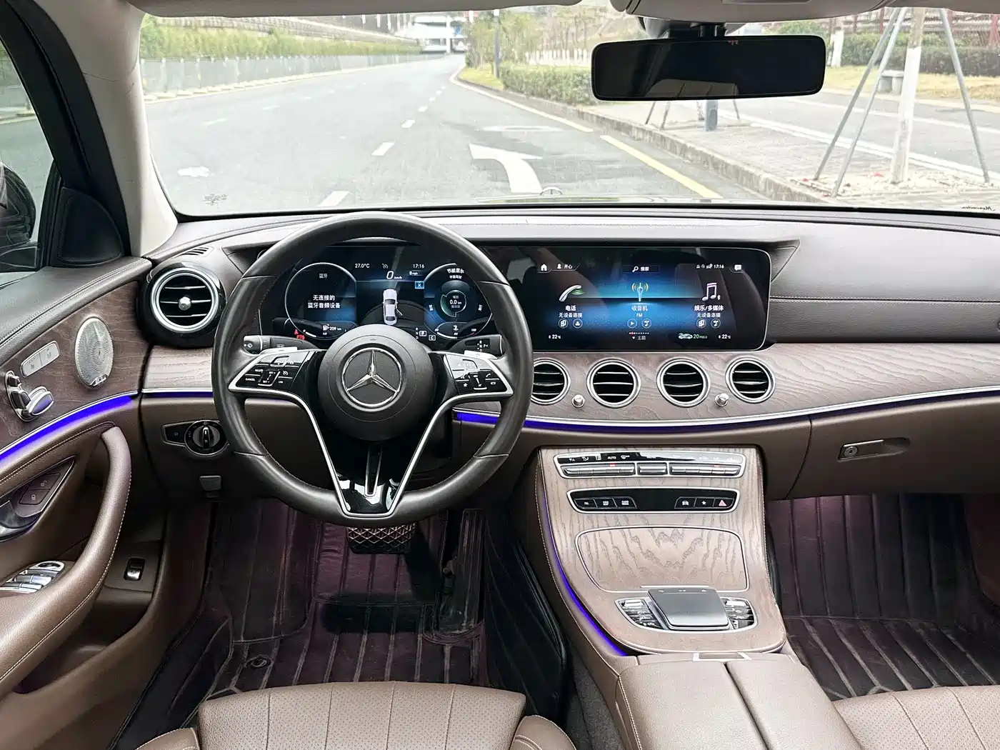 Mercedes-Benz E-Class 2022 E 300 L Luxury фото 13