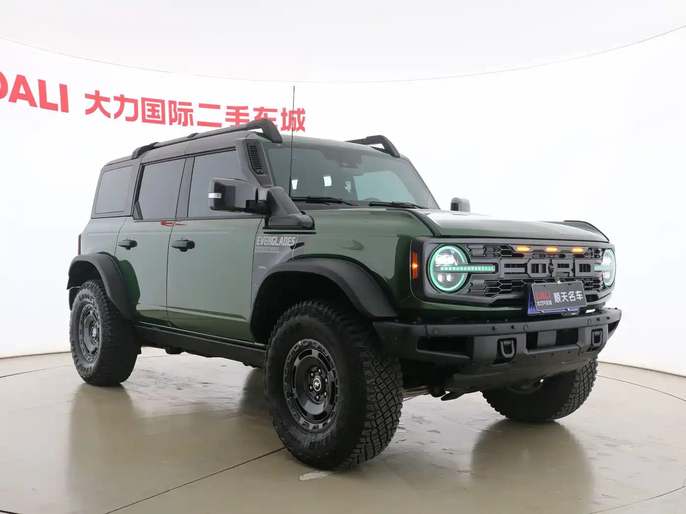Фото 3 - Ford Bronco