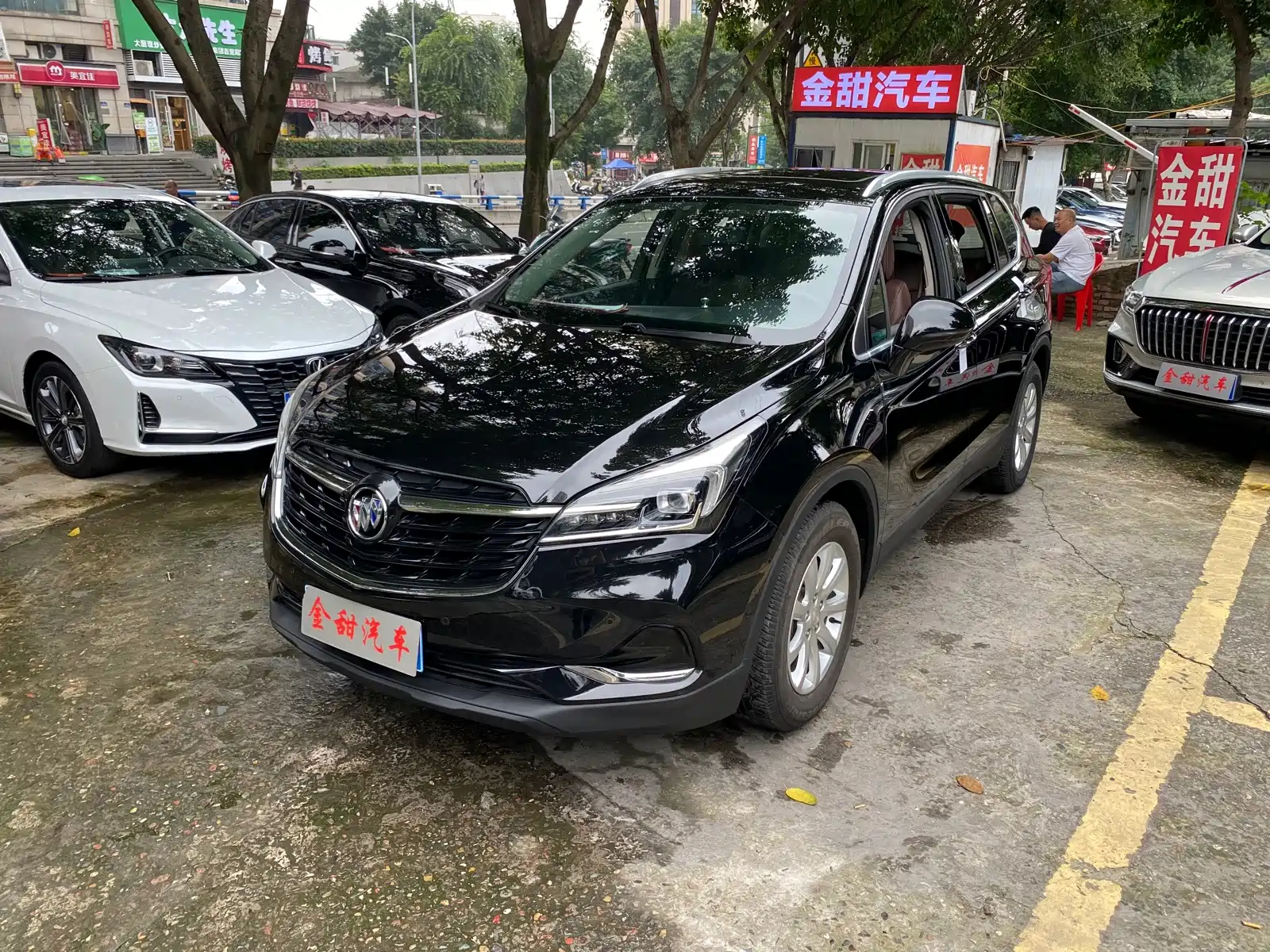 Photo 3 - Buick Envision Plus