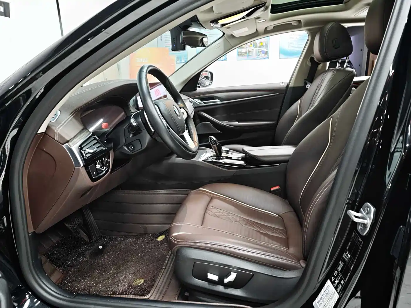 BMW 5 Series 2020 530Li xDrive Luxury Package фото 16