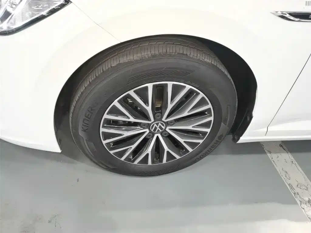 Volkswagen Sagitar 2024 200TSI DSG Flying Edition фото 23