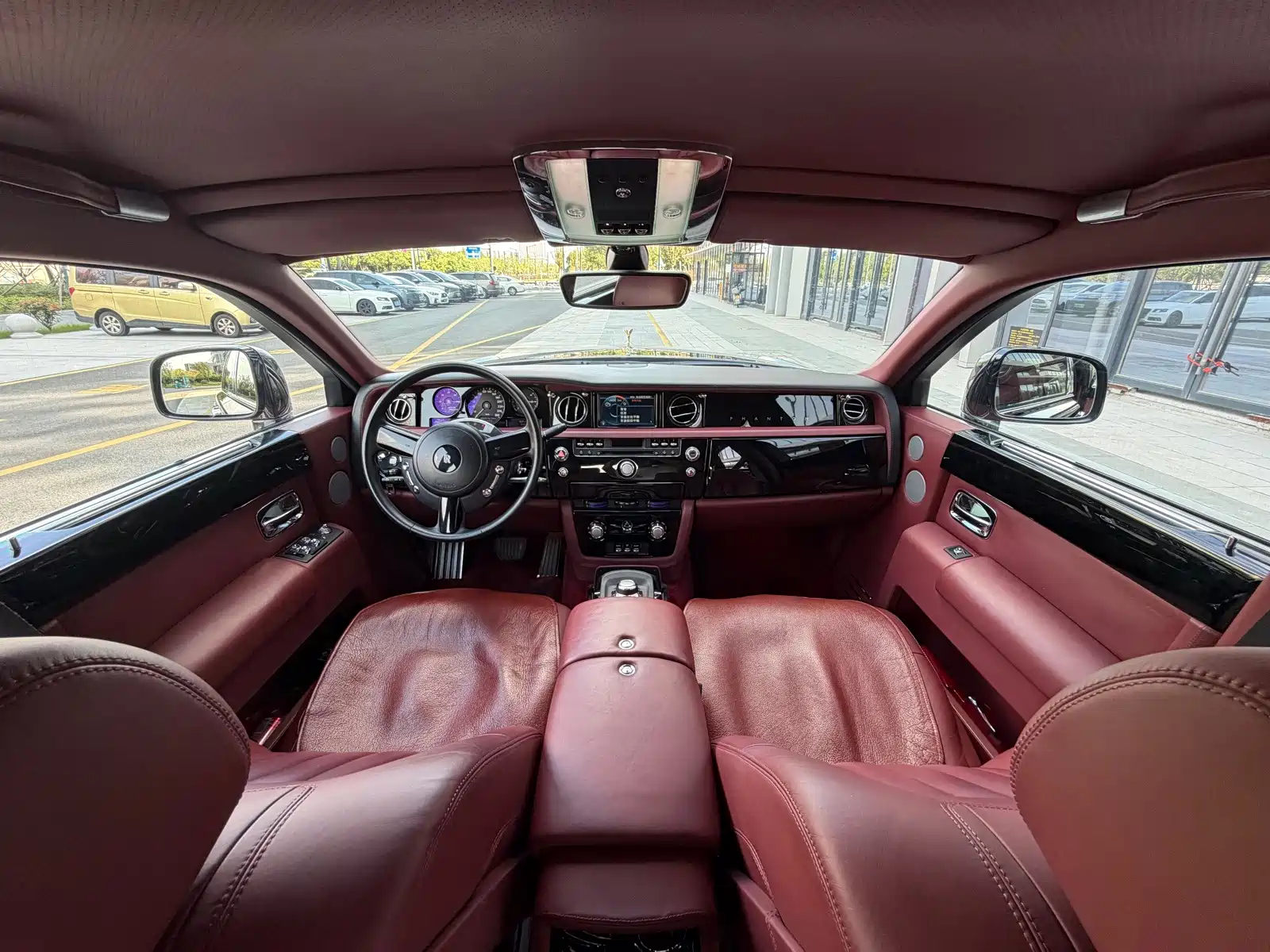 Фото 8 - Rolls-Royce Phantom