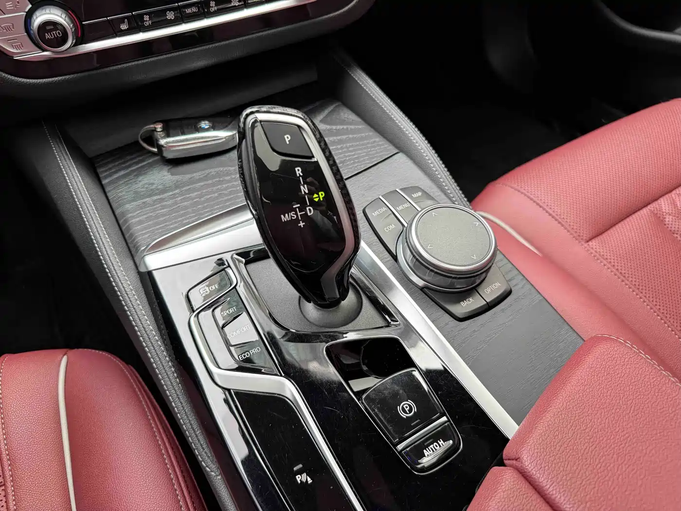 BMW 5 Series 2021 530Li Leading M Sport Package фото 12