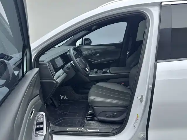 BYD Song L DM-i 2025 2025 Model Smart Drive Edition 112km Leading Type