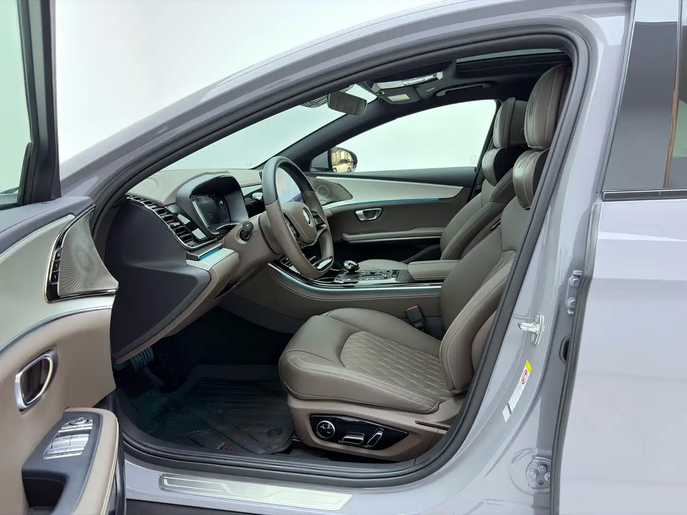BYD Han 2025 DM-i Smart Drive Edition 125KM Elite фото 6