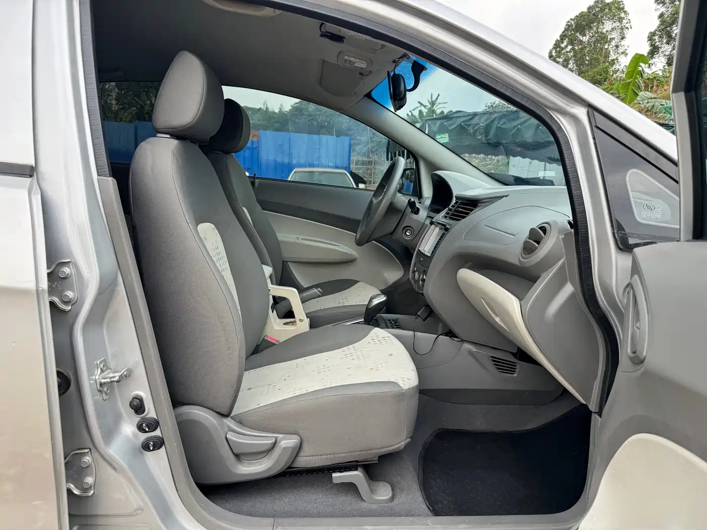 Chevrolet Sail 2013 Sedan 1.2L AMT Ideal Edition фото 6