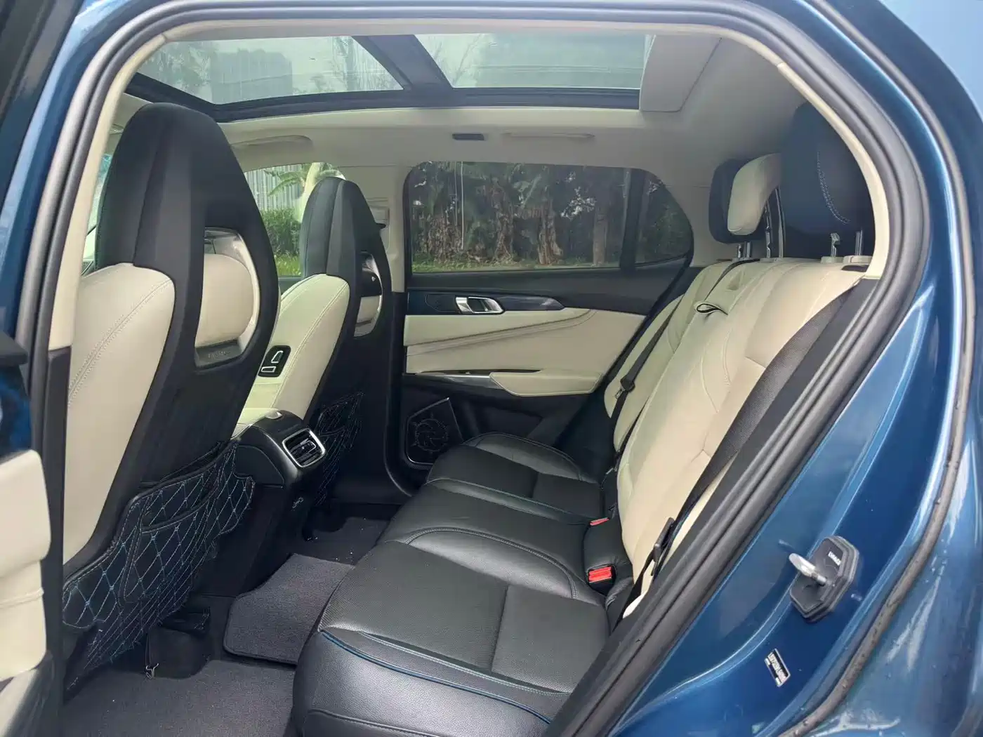 Lynk & Co 01 2019 2.0T 2WD Pro Edition China V фото 9