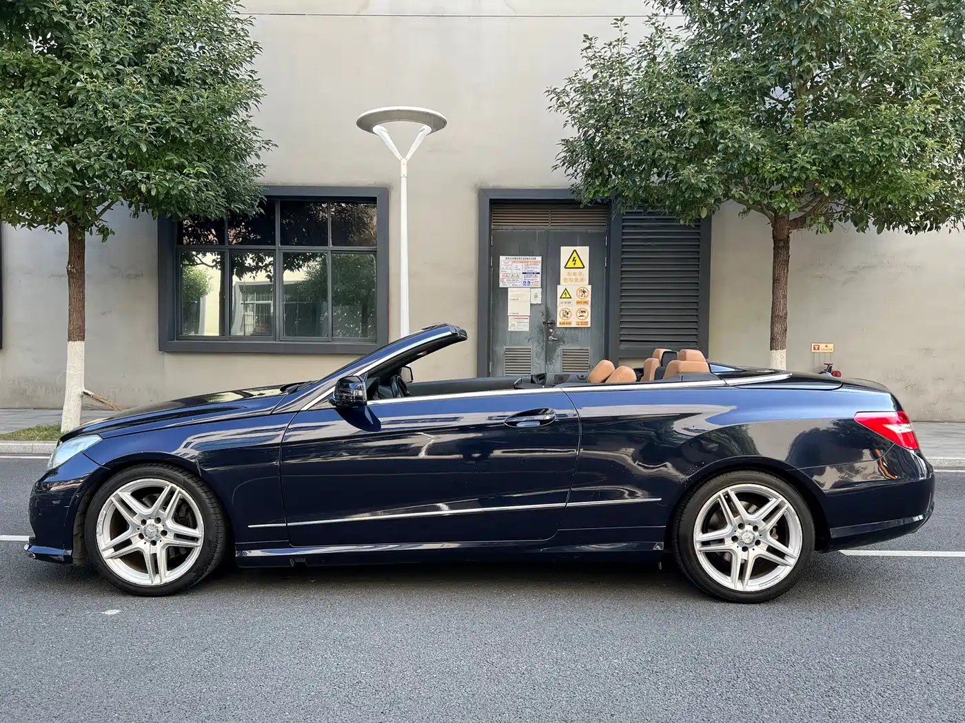 Mercedes-Benz E-Class (Import) 2012 E 260 CGI Convertible фото 3