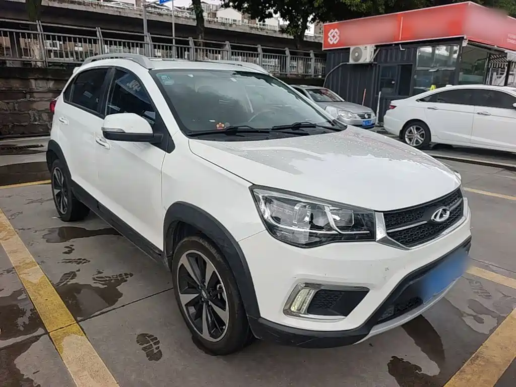 Фото 4 - Chery Tiggo 3x
