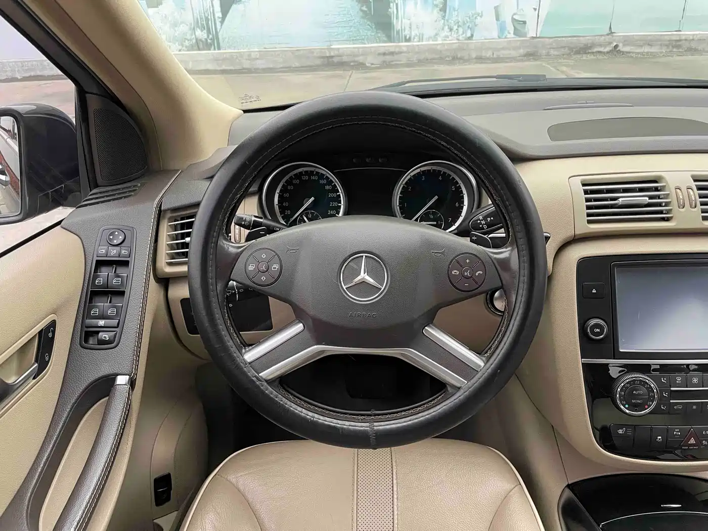 Mercedes-Benz R-Class 2014 R 400 4MATIC Luxury фото 16