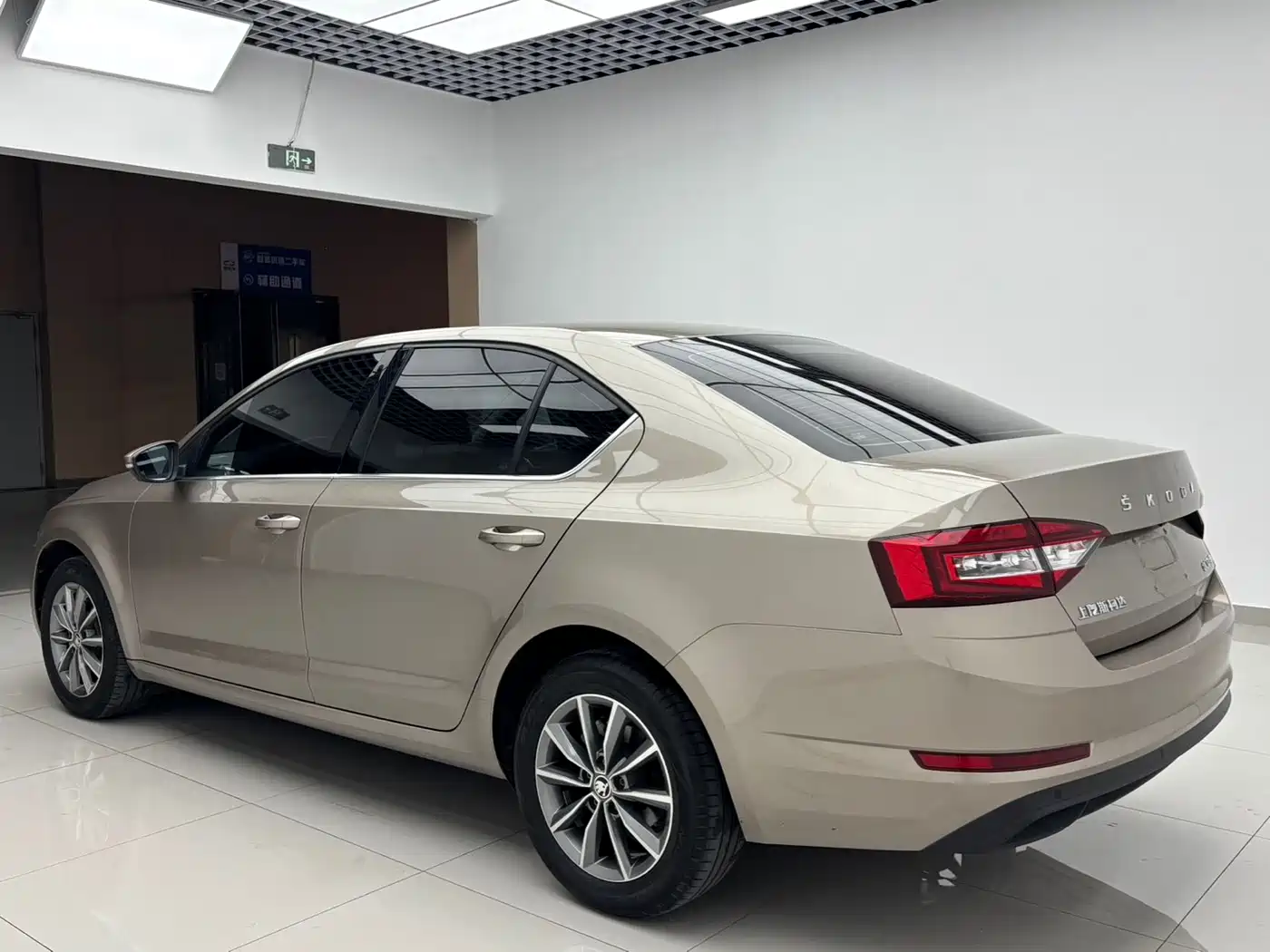 Škoda Octavia 2022 1.5L Automatic Comfort Edition фото 4