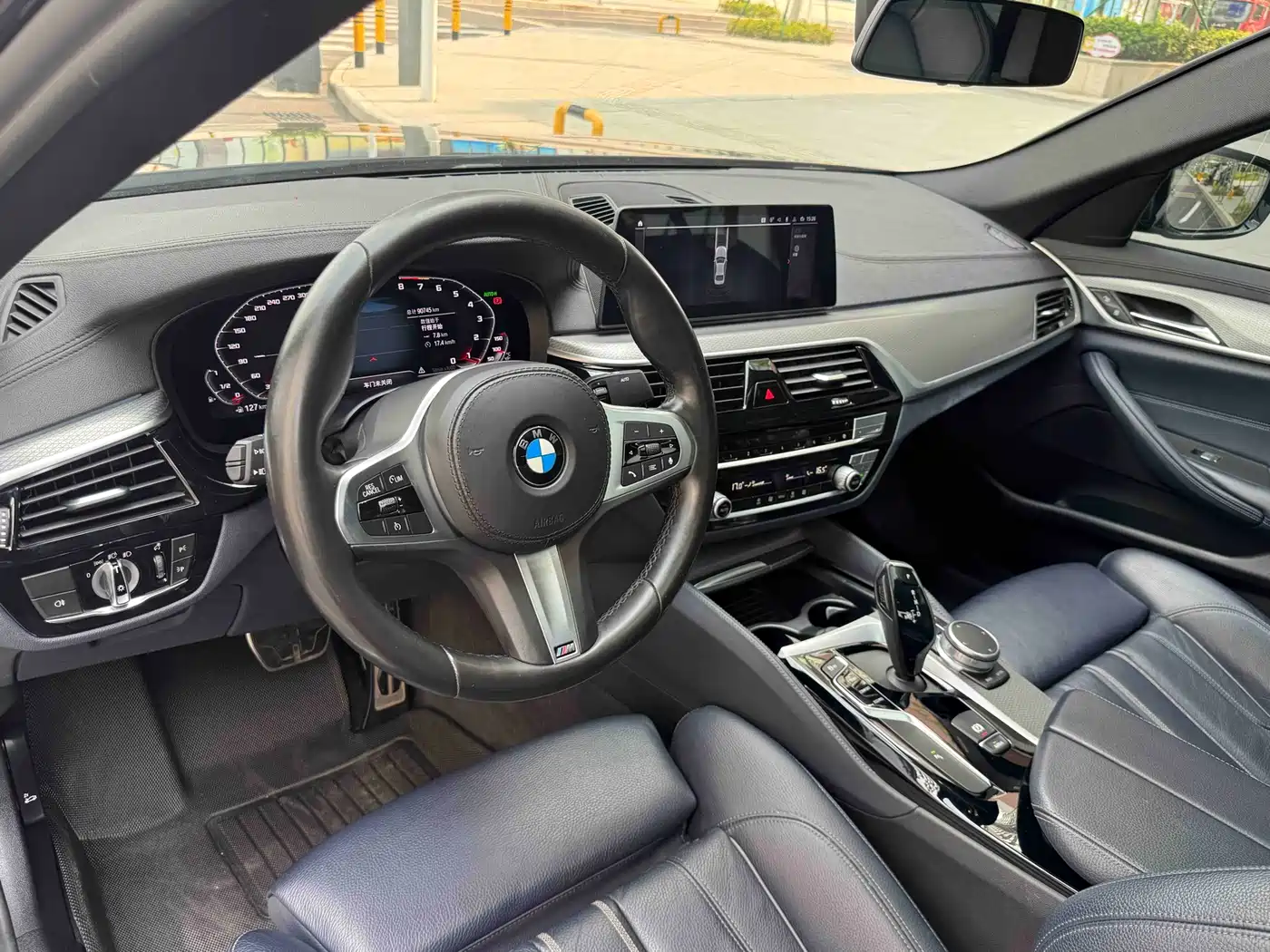 BMW 5 Series (Import) 2020 Model 525i M Sport Package фото 8