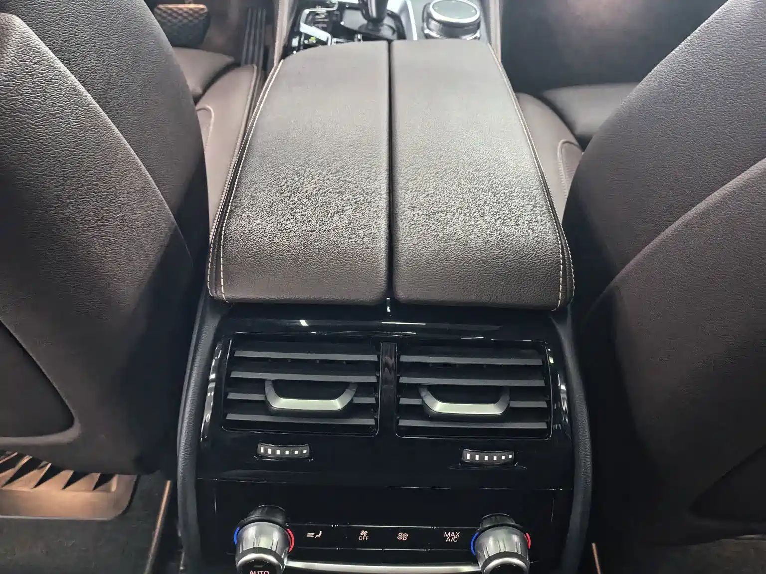 Photo 12 - BMW 5 Series