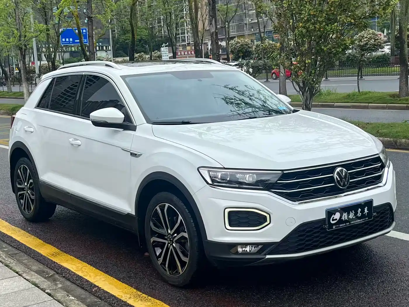 Volkswagen T-ROC 2021 280TSI DSG 2WD Comfort Smart Connect Edition фото 3