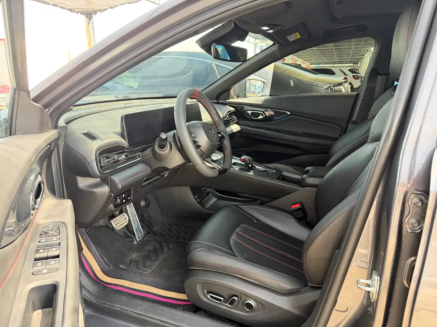GAC Trumpchi Trumpchi Emkoo 2023 270T DCT J16 Edition фото 4