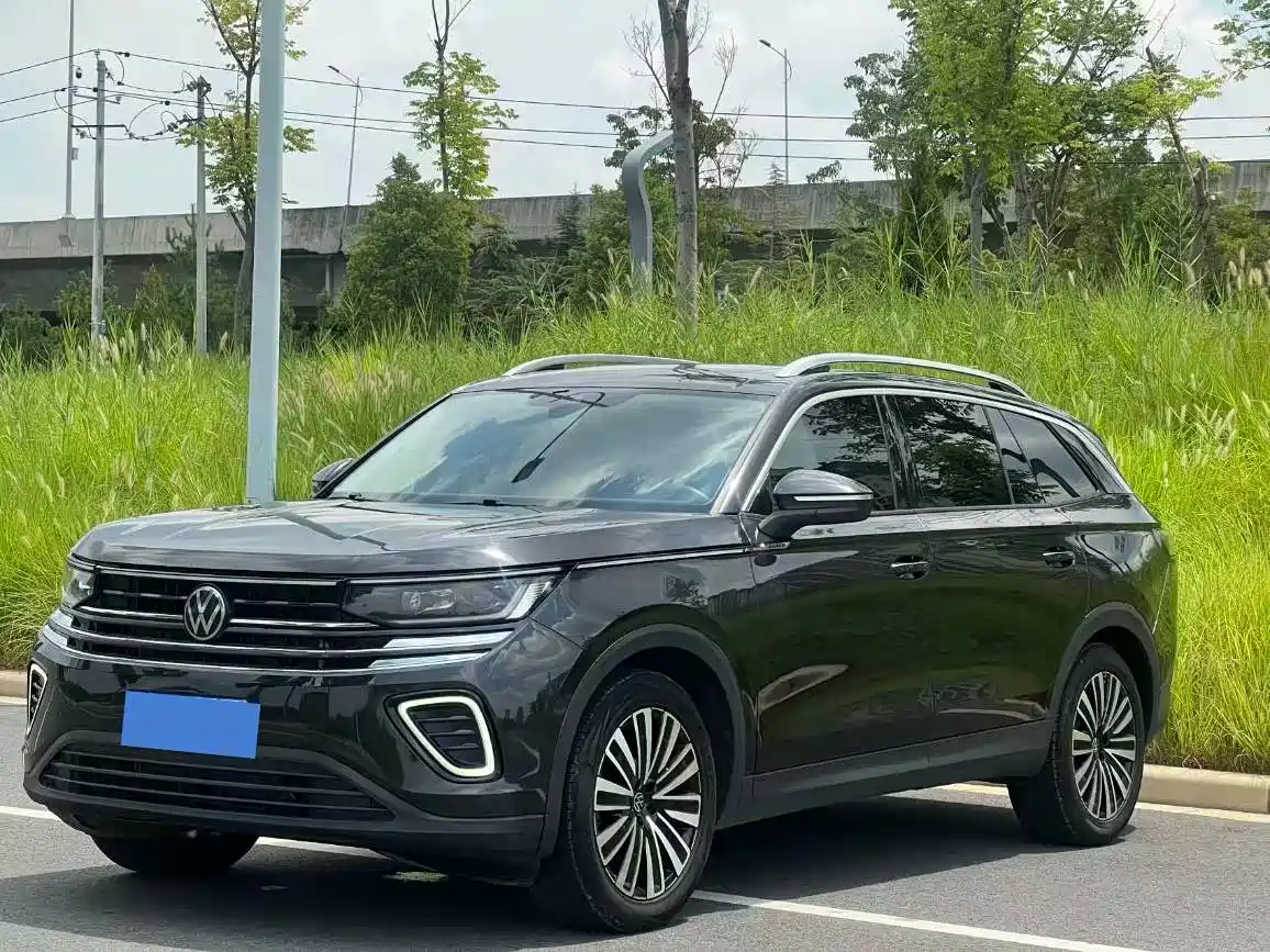Volkswagen Volkswagen Talagon 2023 330TSI Luxury Touring Edition