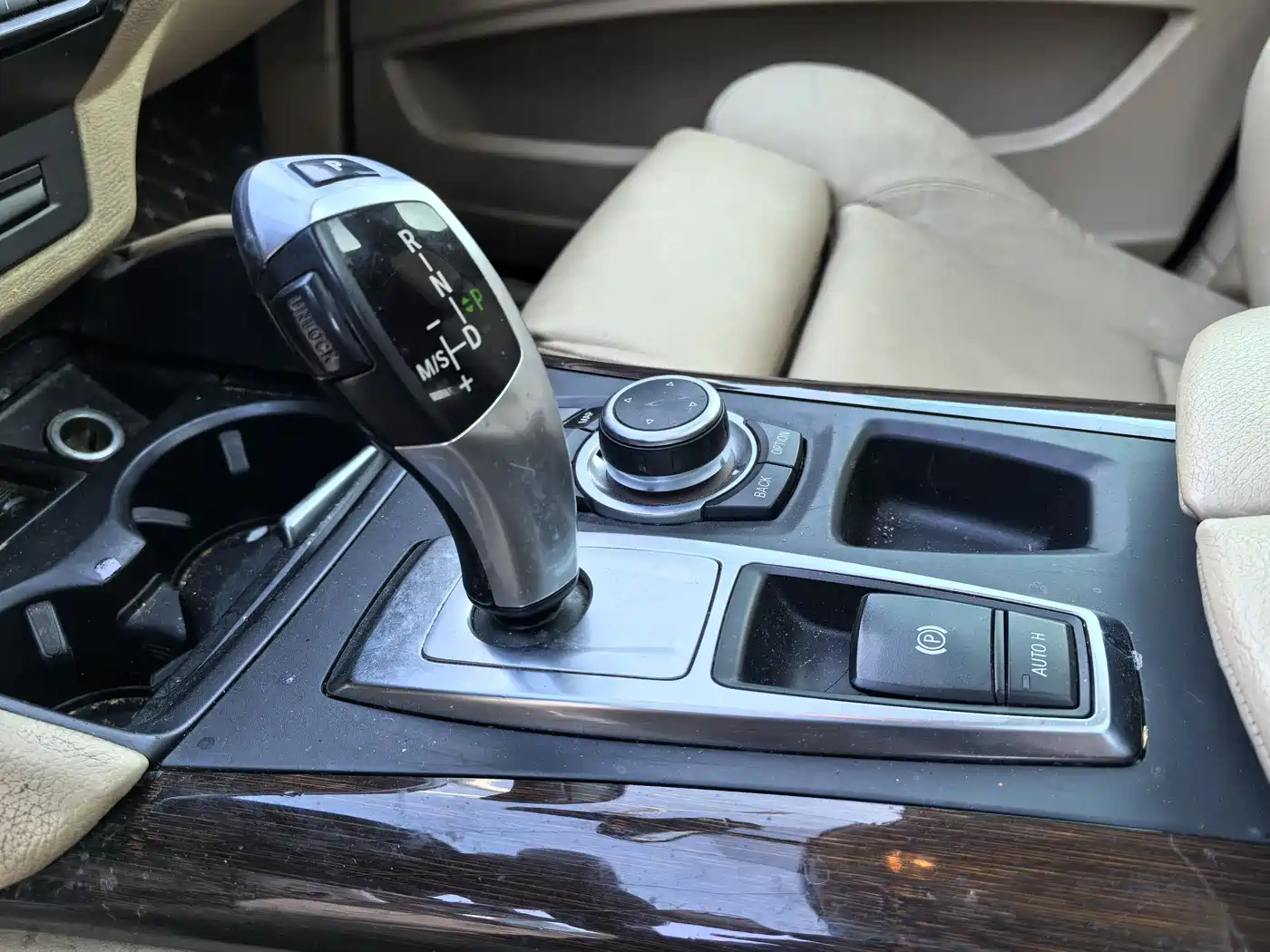 BMW X6 2011 xDrive35i фото 8