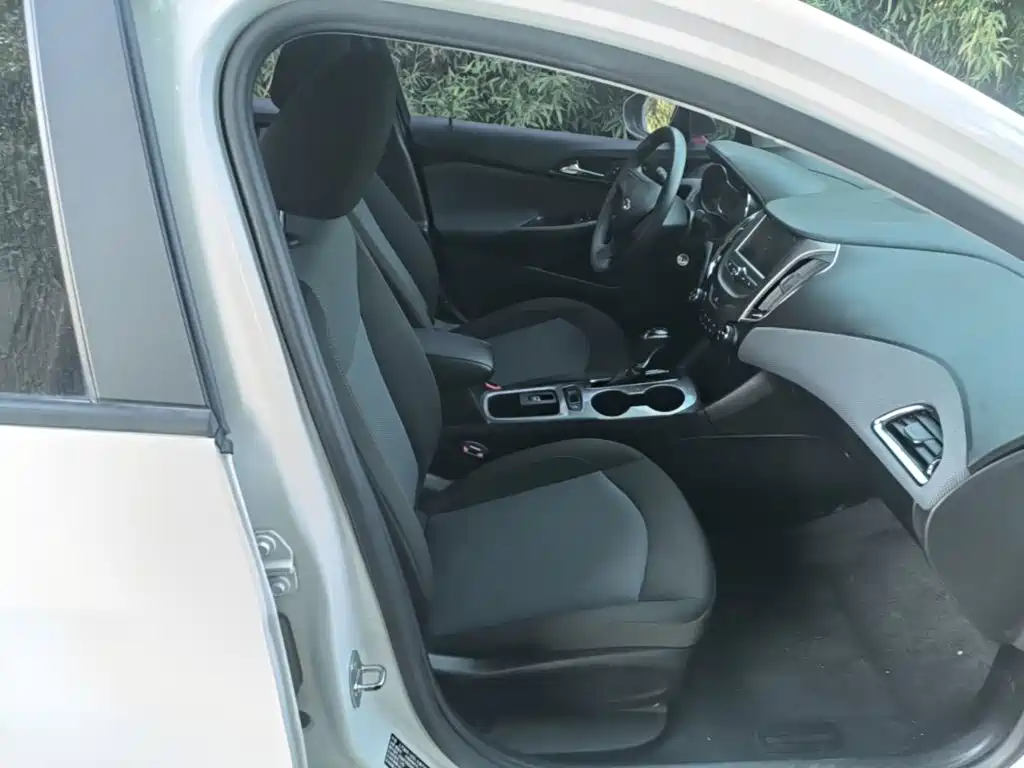 Chevrolet Cruze 2019 2018 Redline 320 Automatic Pioneer Edition