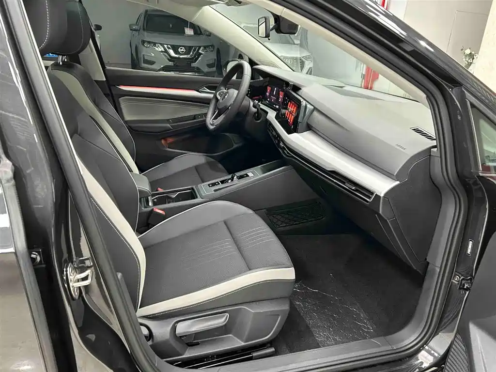 Volkswagen Golf 2021 280TSI DSG Pro фото 13