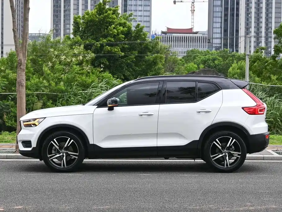 Volvo XC40 2021 2021 T4 AWD Smart Sport Edition