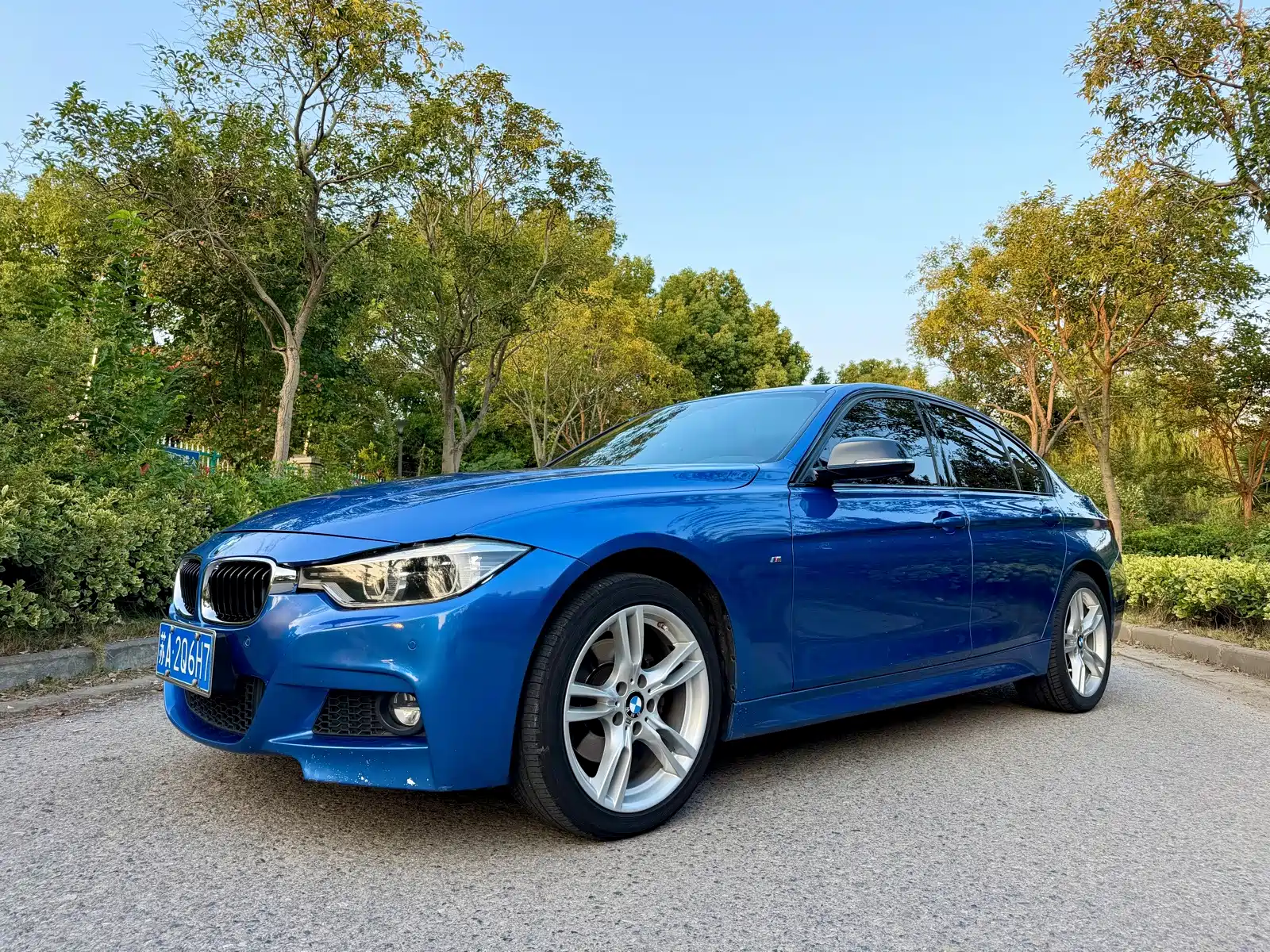 صورة 1 - BMW 3 Series