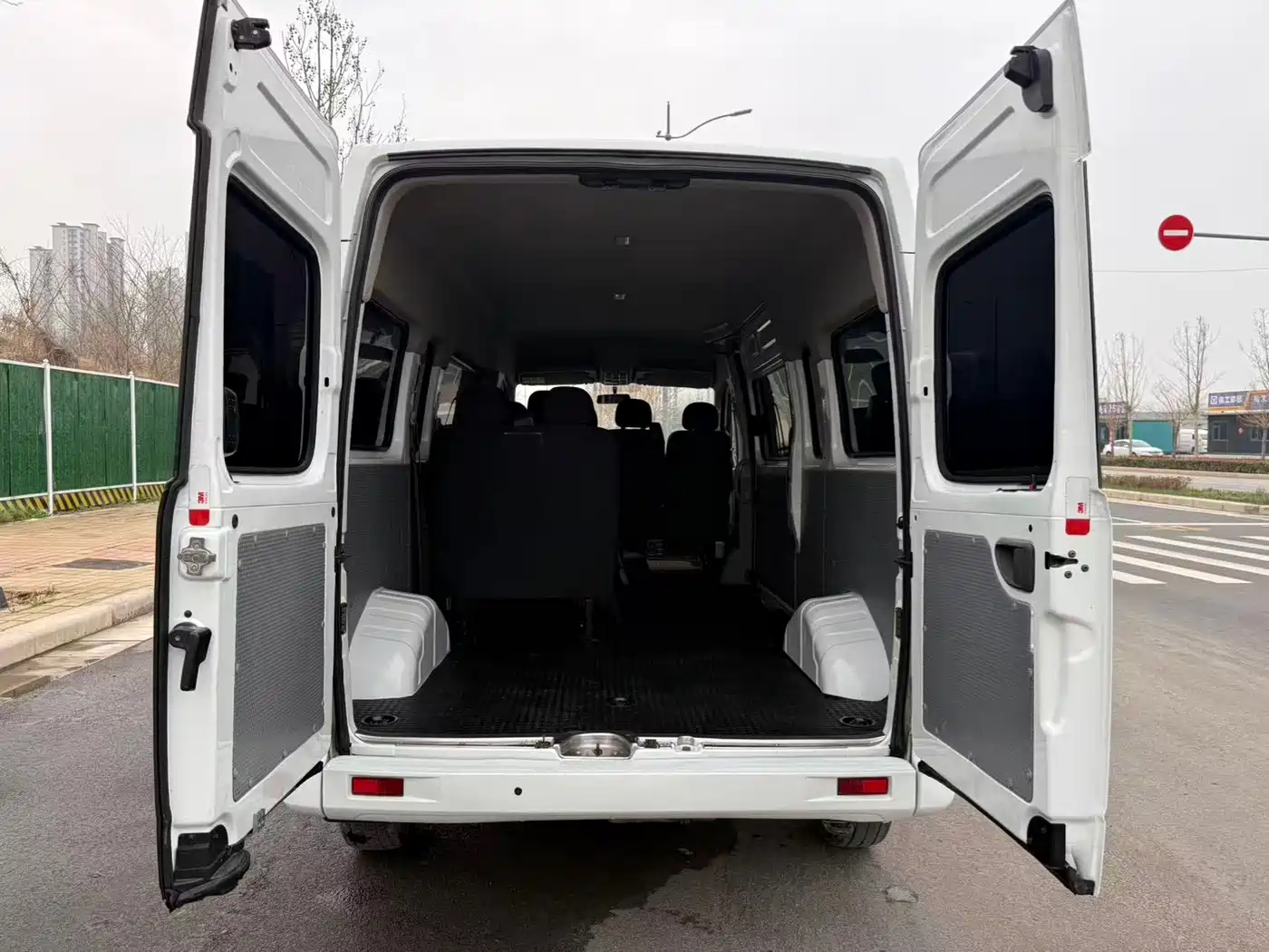 SAIC Maxus Xintu V80 2019 Model 2.5T Classic 6-speed manual Aoyuntong long wheelbase medium roof 7-seater фото 12