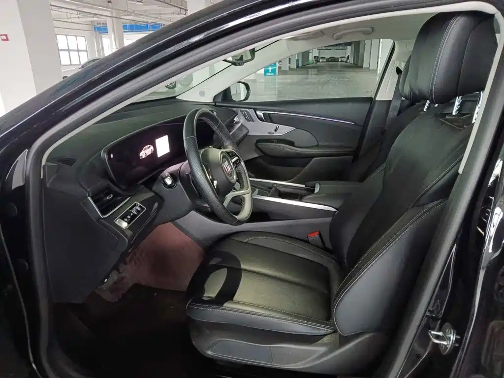 Buick LaCrosse 2025 2025 Model 28T Platinum Edition