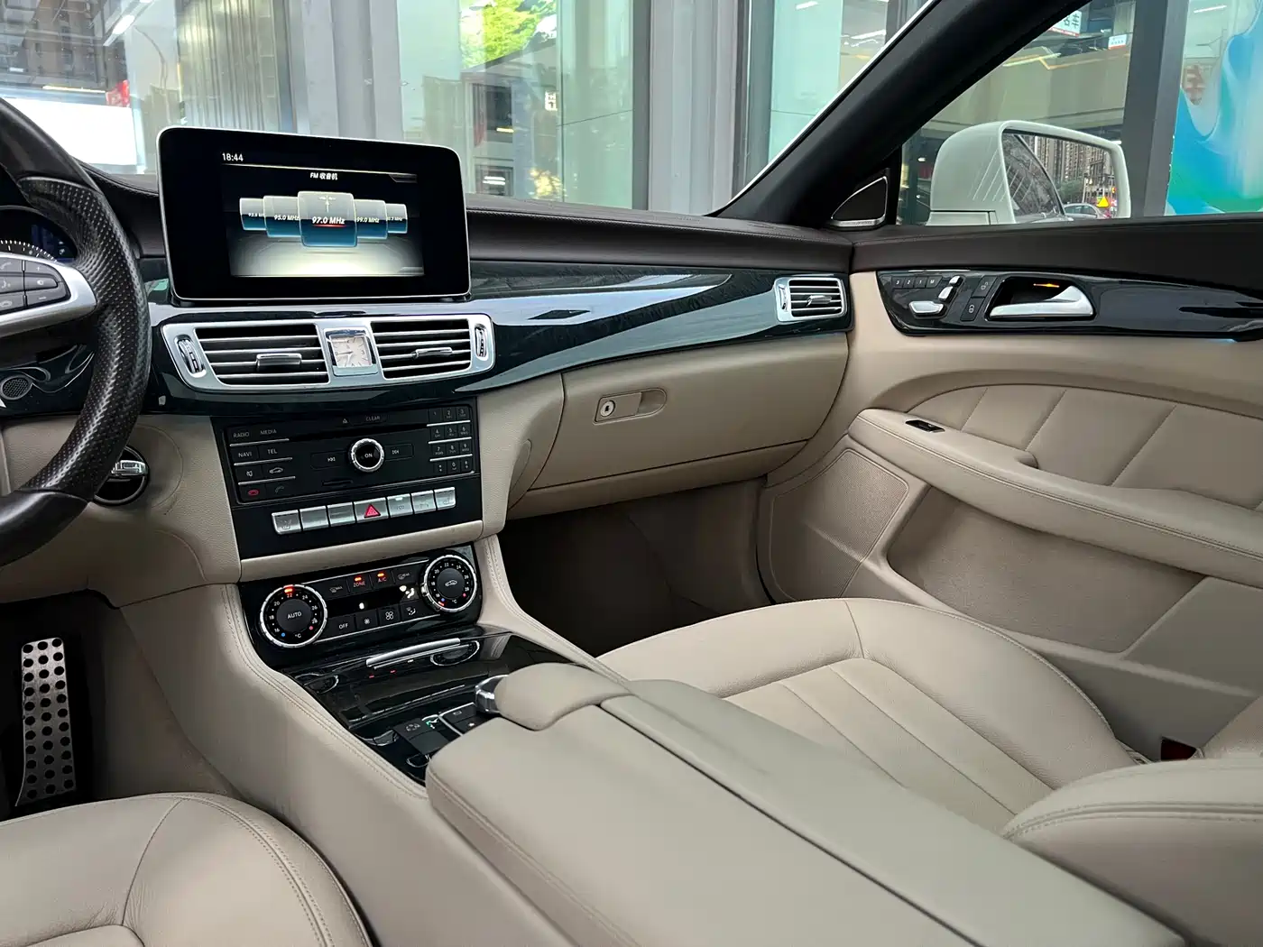 Mercedes-Benz CLS 2017 CLS 260 Elegance фото 19