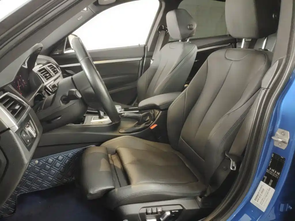 BMW 3 Series GT 2021 2020 320i M Sport Package